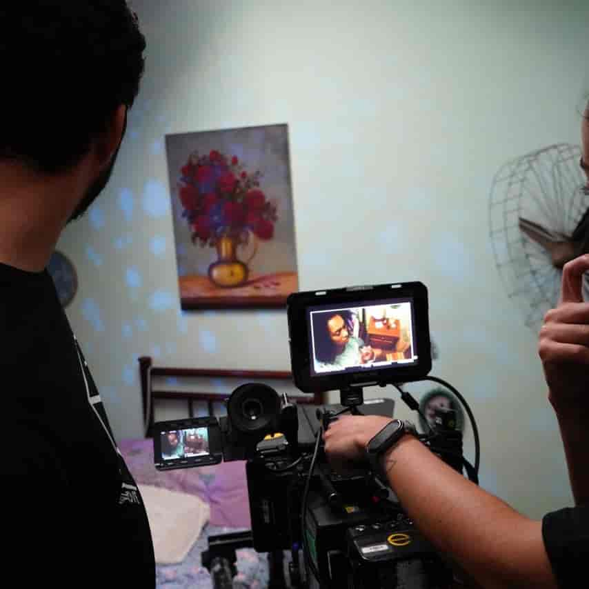 Banner do evento Estreia curta “OMIN” Núcleo Experimental de Cinema 2025