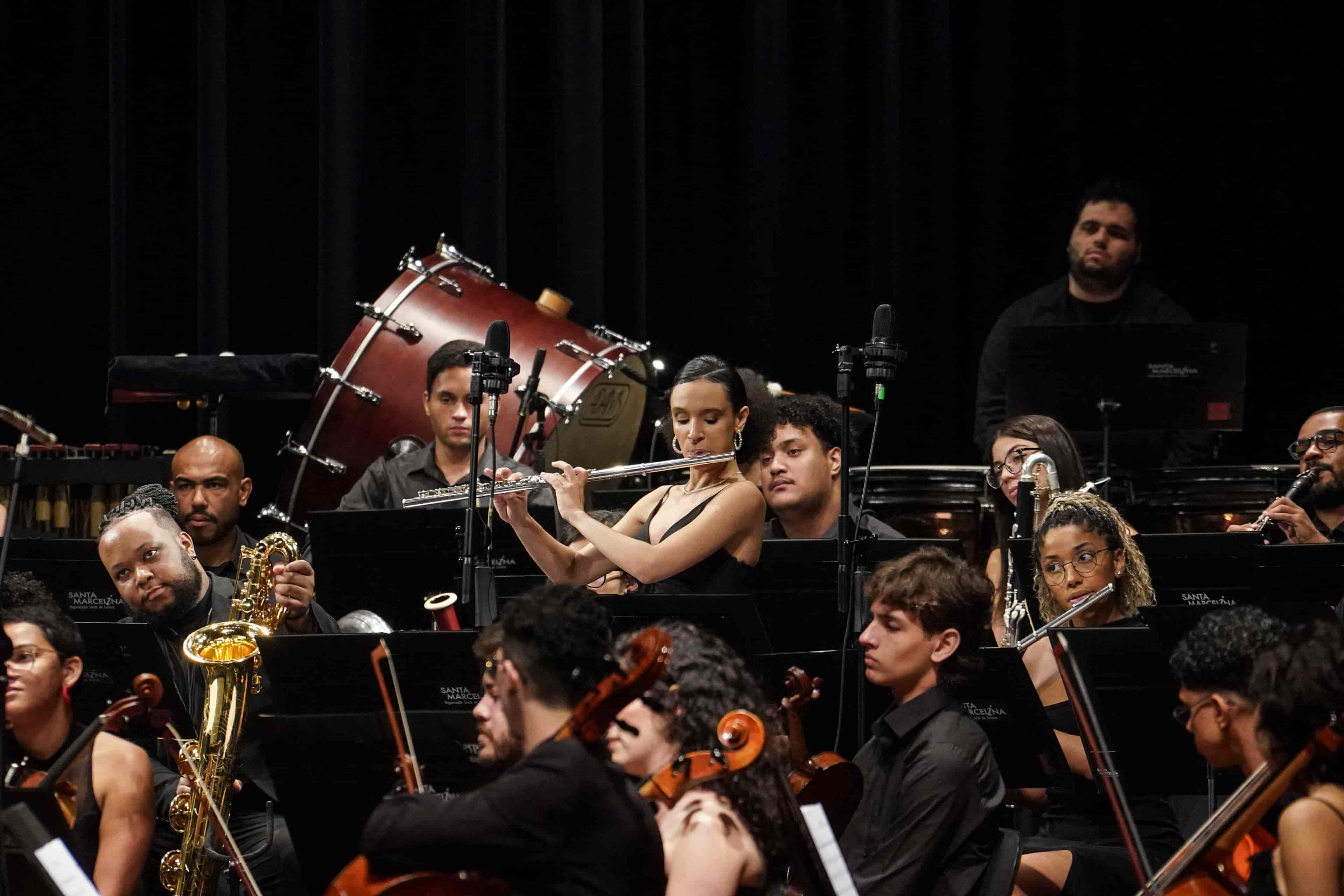 Banner do evento Orquestra Jovem Tom Jobim convida Gabriele Mirabassi