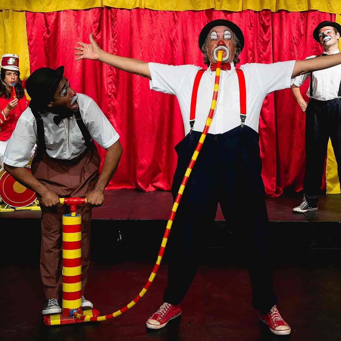 Banner do evento Tarde de Palhaçadas