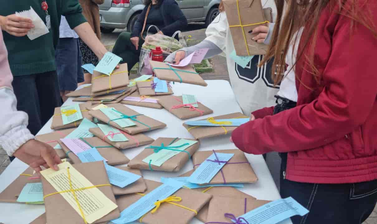 Imagem do evento Projeto Fora da Caixa: “A Cada Livro Perdido, Um Leitor Encontrado”