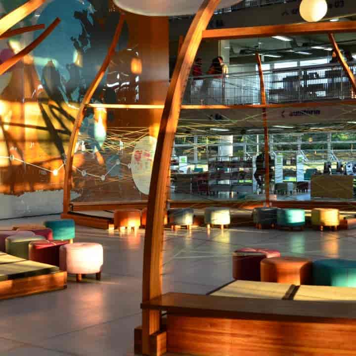 Lançamento coletivo de livros BVL