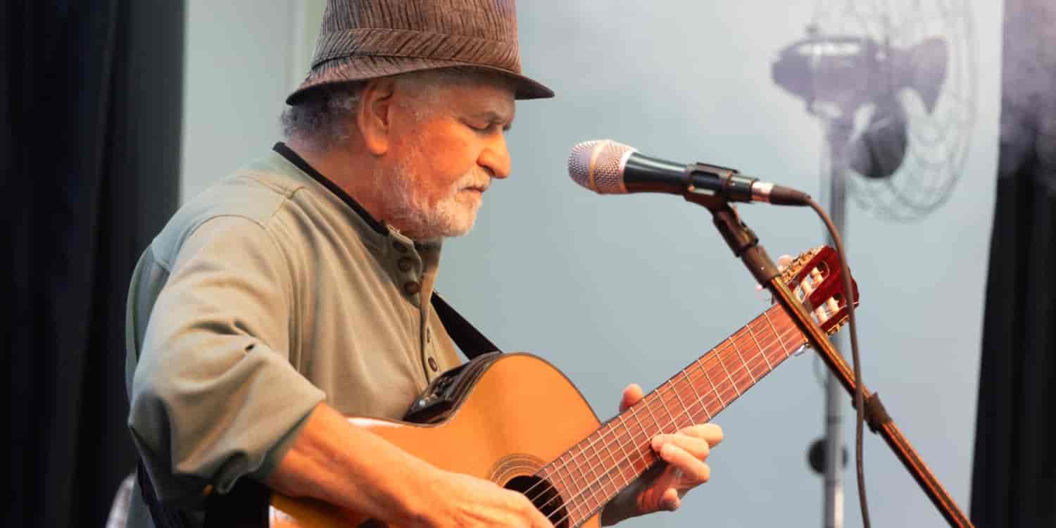 Imagem do evento SARAUZINHO DA VERGUEIRO: MEU PRIMEIRO SARAU COM VIEIRA PATO