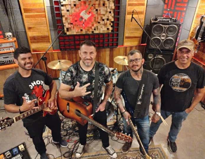 Banner do evento Férias no Museu: “Projeto Pôr do Sol: Banda OMP Rock”