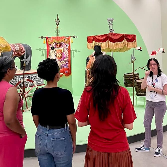 Banner do evento Visita mediada em Libras (Língua Brasileira de Sinais)