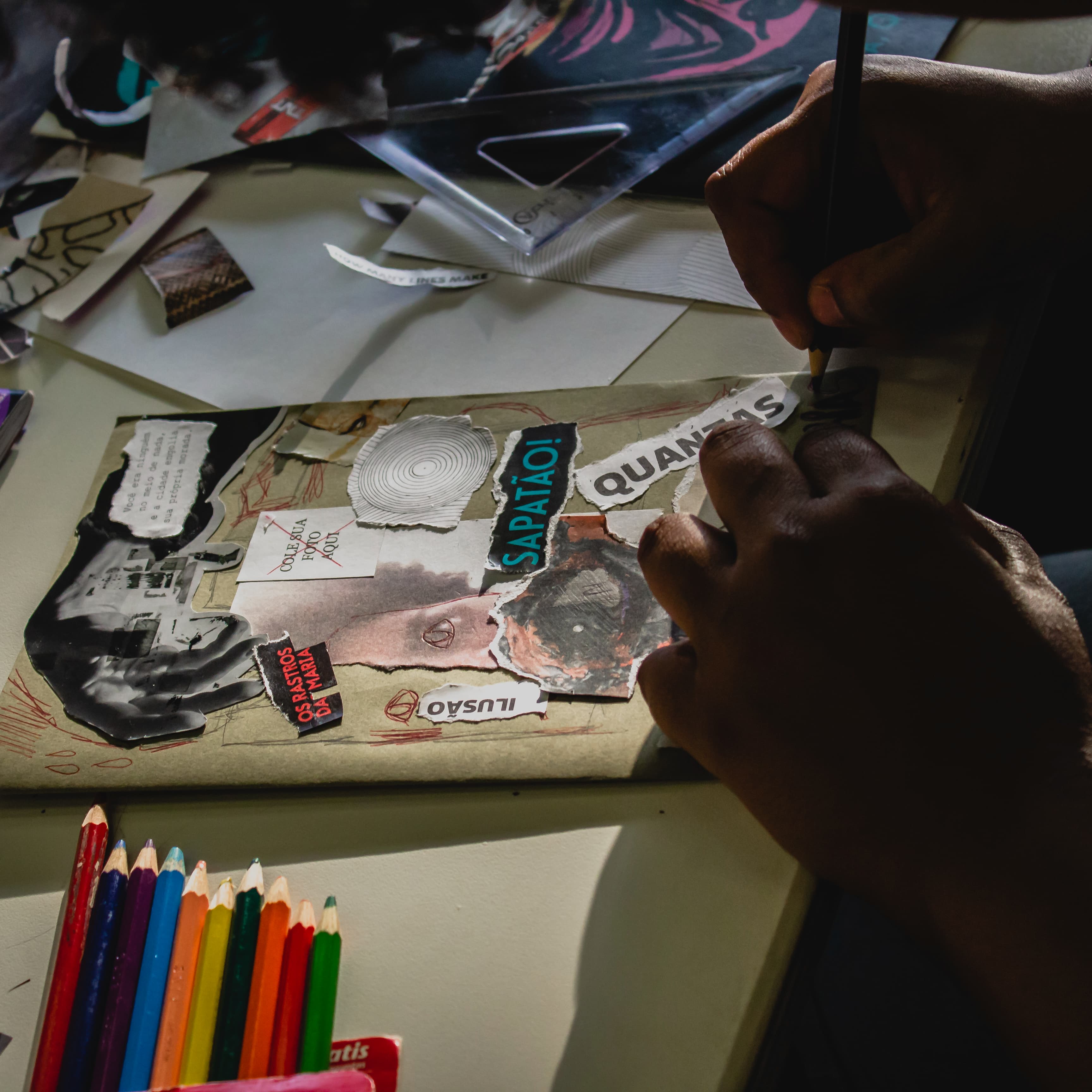 Banner do evento Família MAM - ZINETERIA - Ateliê aberto de experimentação em fanzines com Betto Souza