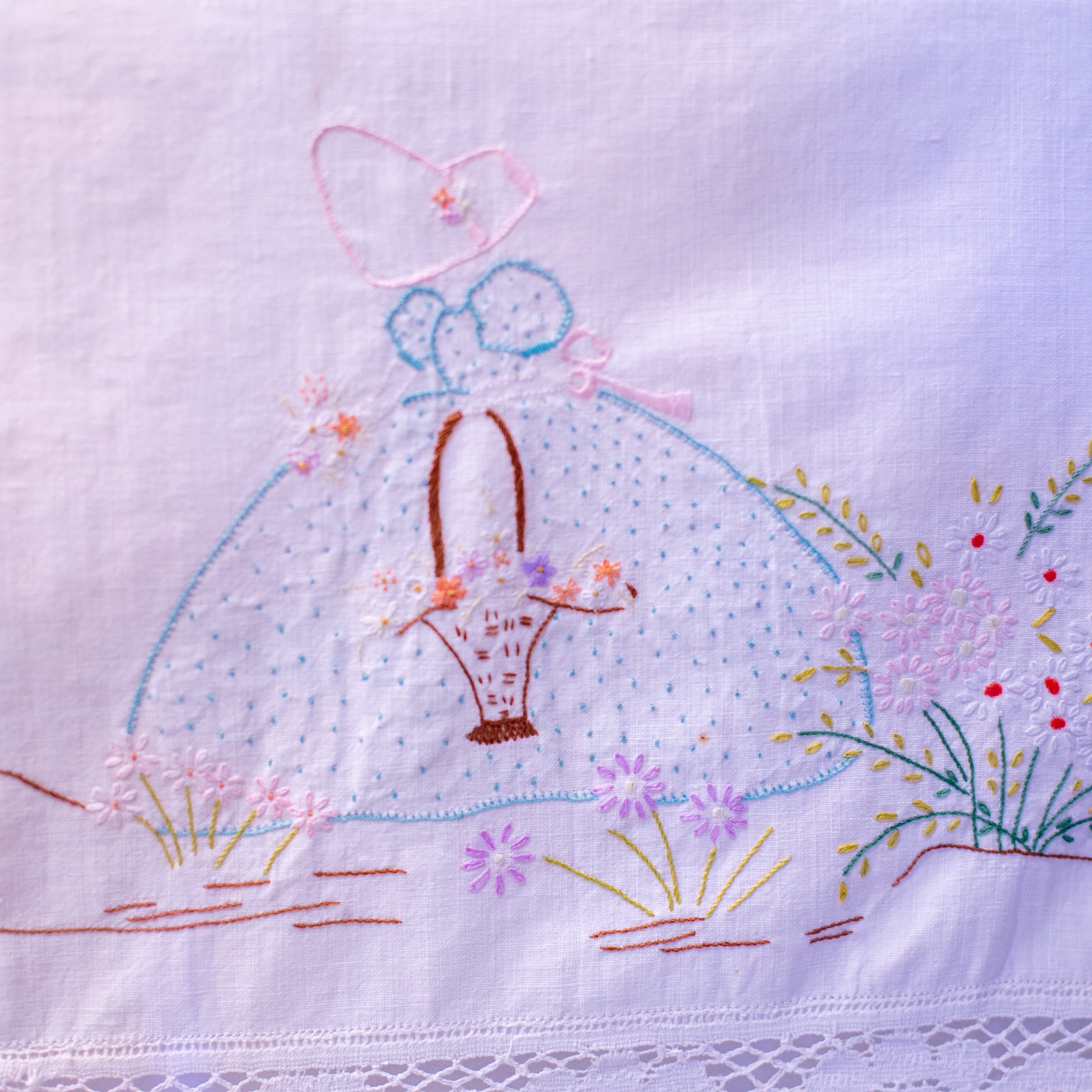 Banner do evento Palestra "Conservação e Restauro de Têxteis: Prevenção de danos e conservação de têxteis artesanais"