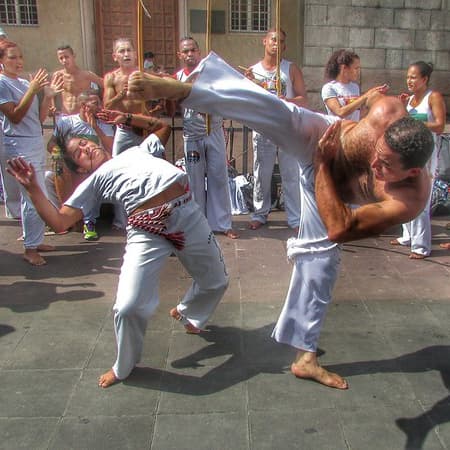 Banner do evento Atividade de Férias: AULA ABERTA DE CAPOEIRA