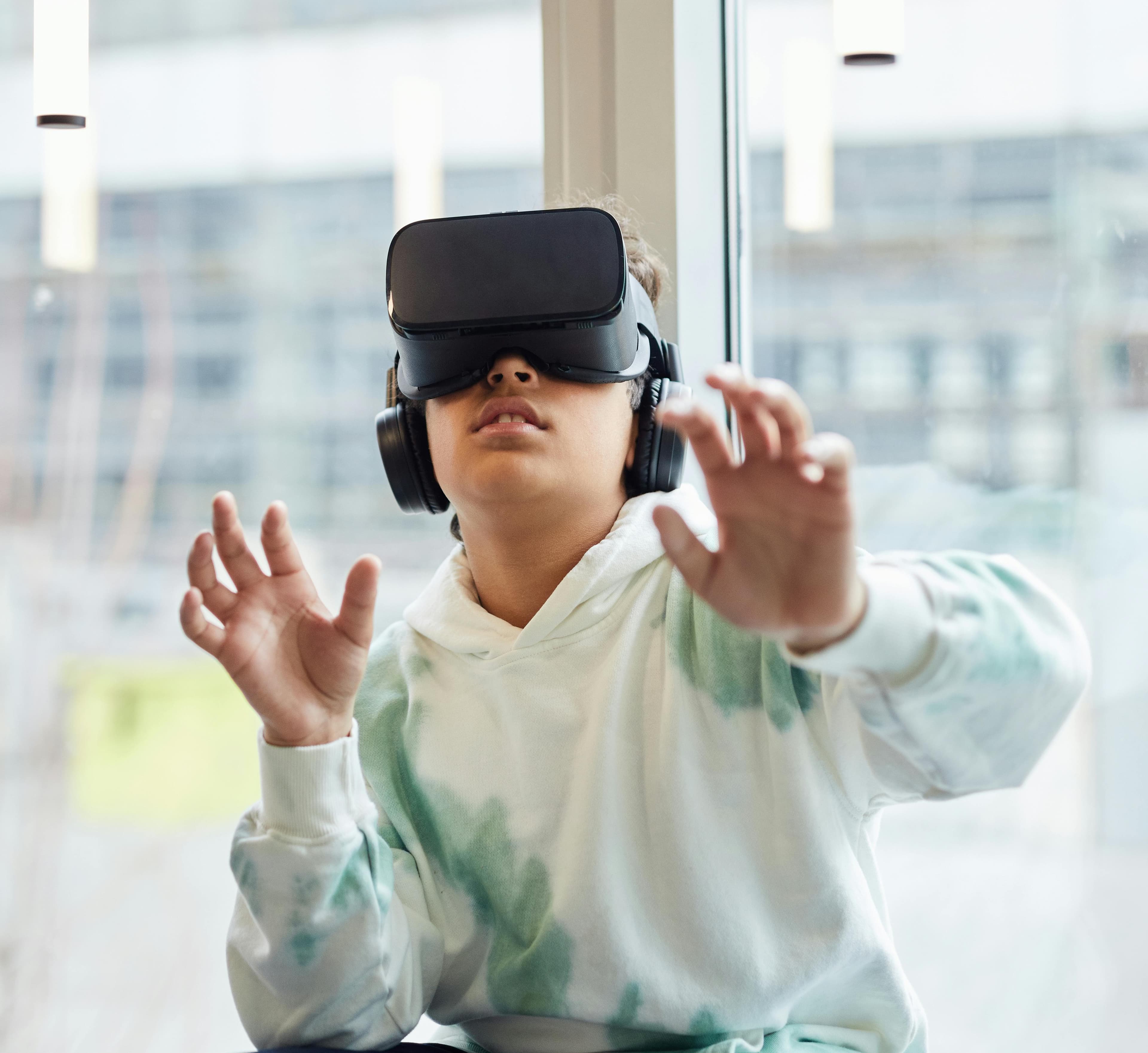 Banner do evento Atividade de férias:  Tarde de jogos com óculos de realidade virtual 