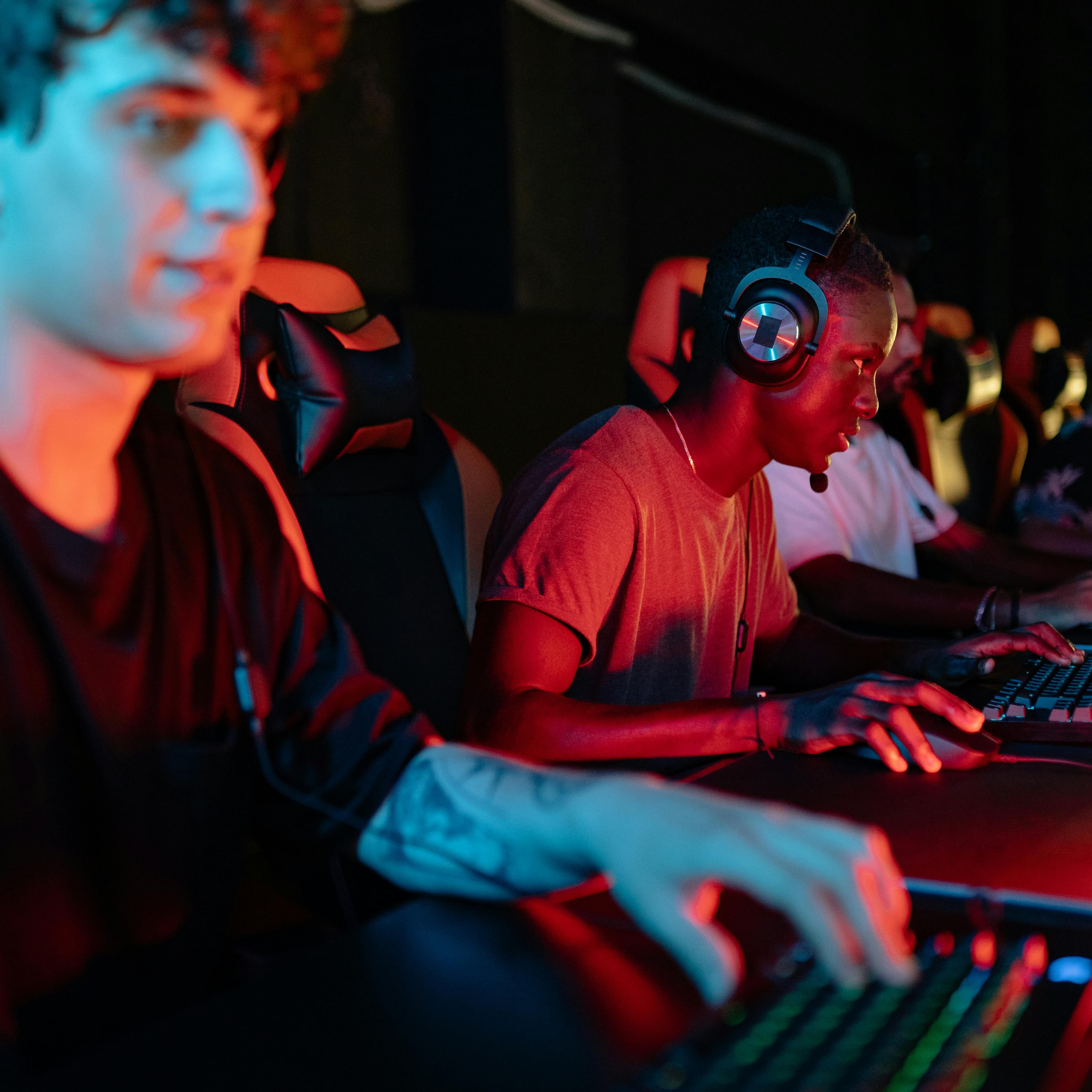 Banner do evento ATIVIDADES DE FÉRIAS | EXPERIÊNCIA COM DRONE + TARDE DE JOGOS ONLINE