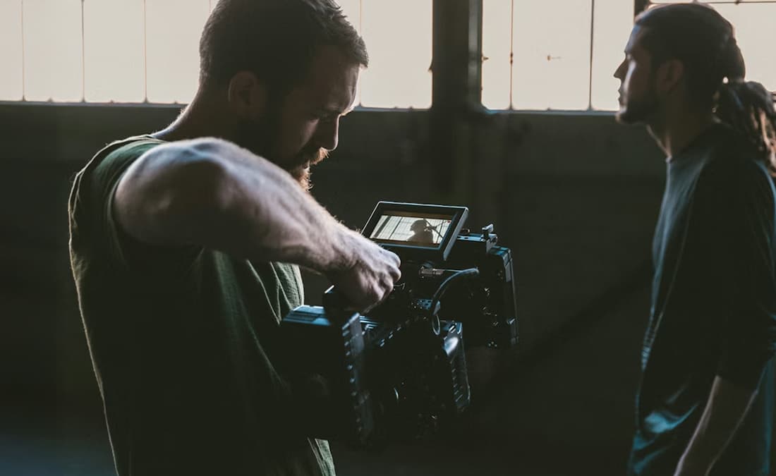 Banner do evento Curso Presencial e Gratuito | Atuação Indomável: Convocação da presença no audiovisual e no teatro
