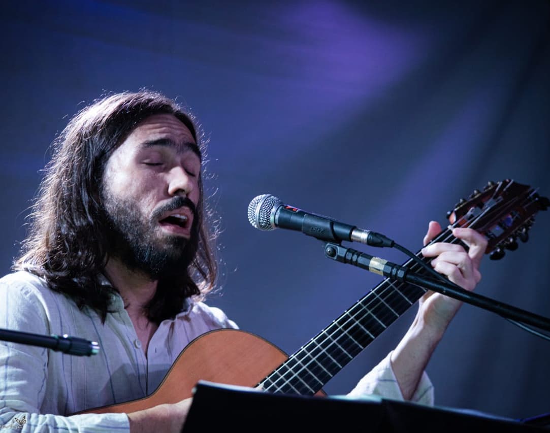 Banner do evento Férias no Museu: "Corda, Canto e Chão", com Fabrício dos Santos e Zé Helder