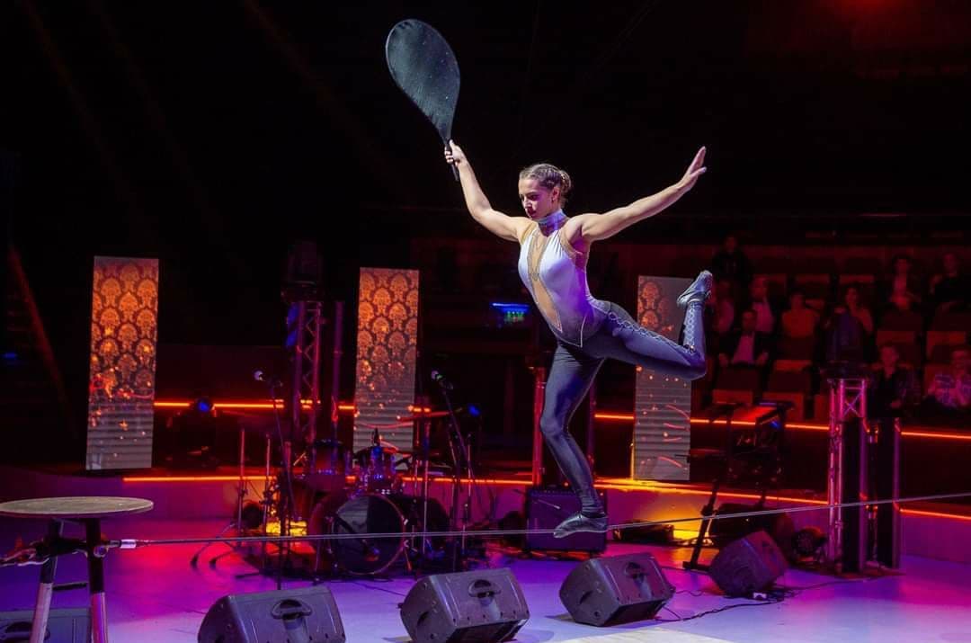 Banner do evento Circo na Biblioteca: arame de equilíbrio