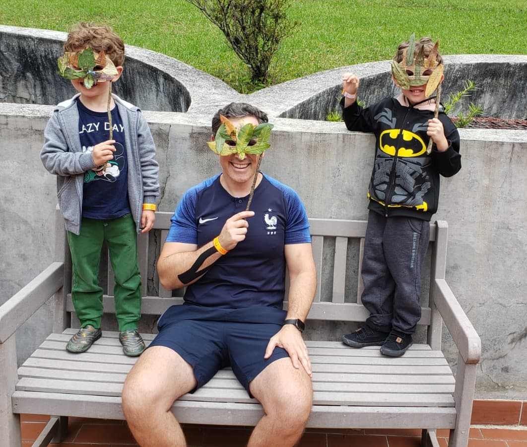 Banner do evento Família no Museu: “Máscara de Folhas”