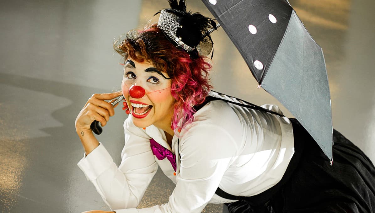 Banner do evento FÁBRICA VIVA: OFICINA CIRCO  - ACROBACIAS E PIRÂMIDES