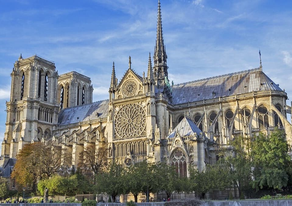 Banner do evento Arte Gótica: suas expressões na História da Arte e da Arquitetura