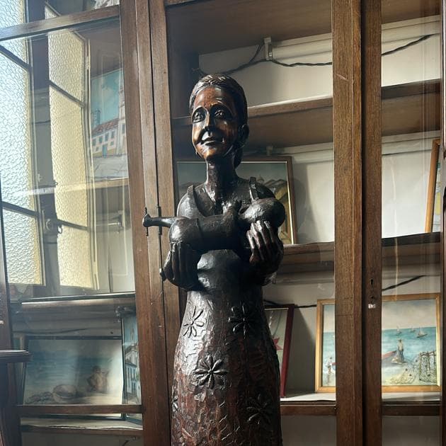 Banner do evento Mulher com Vestido de flores