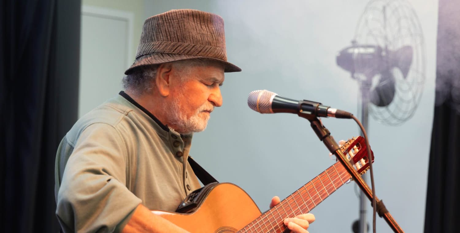 Banner do evento SARAUZINHO DA VERGUEIRO: MEU PRIMEIRO SARAU COM VIEIRA PATO