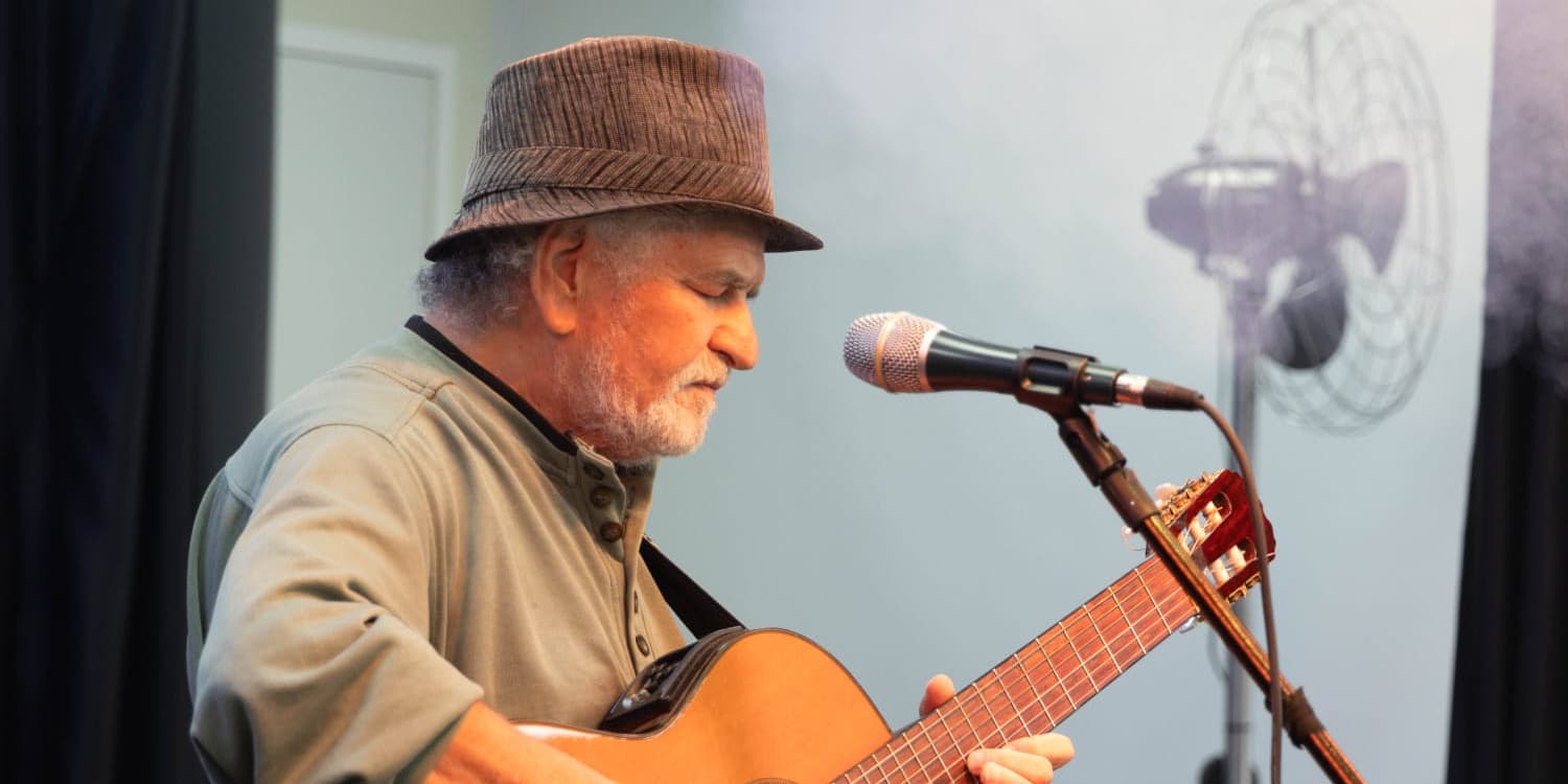 Banner do evento SARAUZINHO DA VERGUEIRO: MEU PRIMEIRO SARAU COM VIEIRA PATO