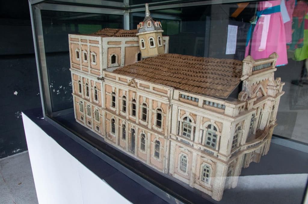 Banner do evento ENTRE BASTIDORES E PALCOS EXPOSIÇÃO CELEBRA A HISTÓRIA DO TEATRO NA ESTÂNCIA TURÍSTICA DE TATUÍ