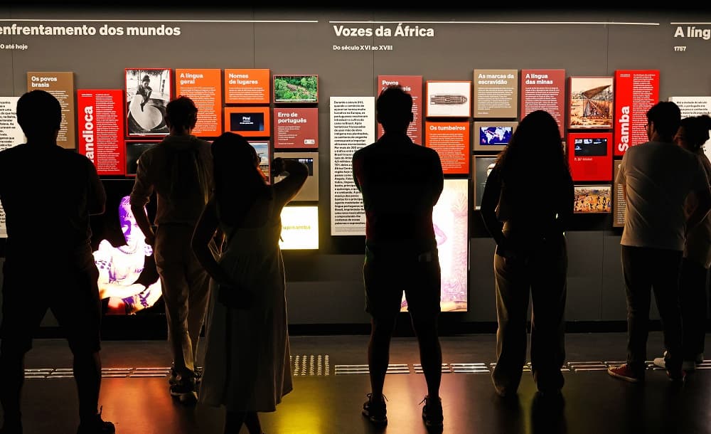 Banner do evento Construindo Caminhos para a Informação: banco de dados em Museus