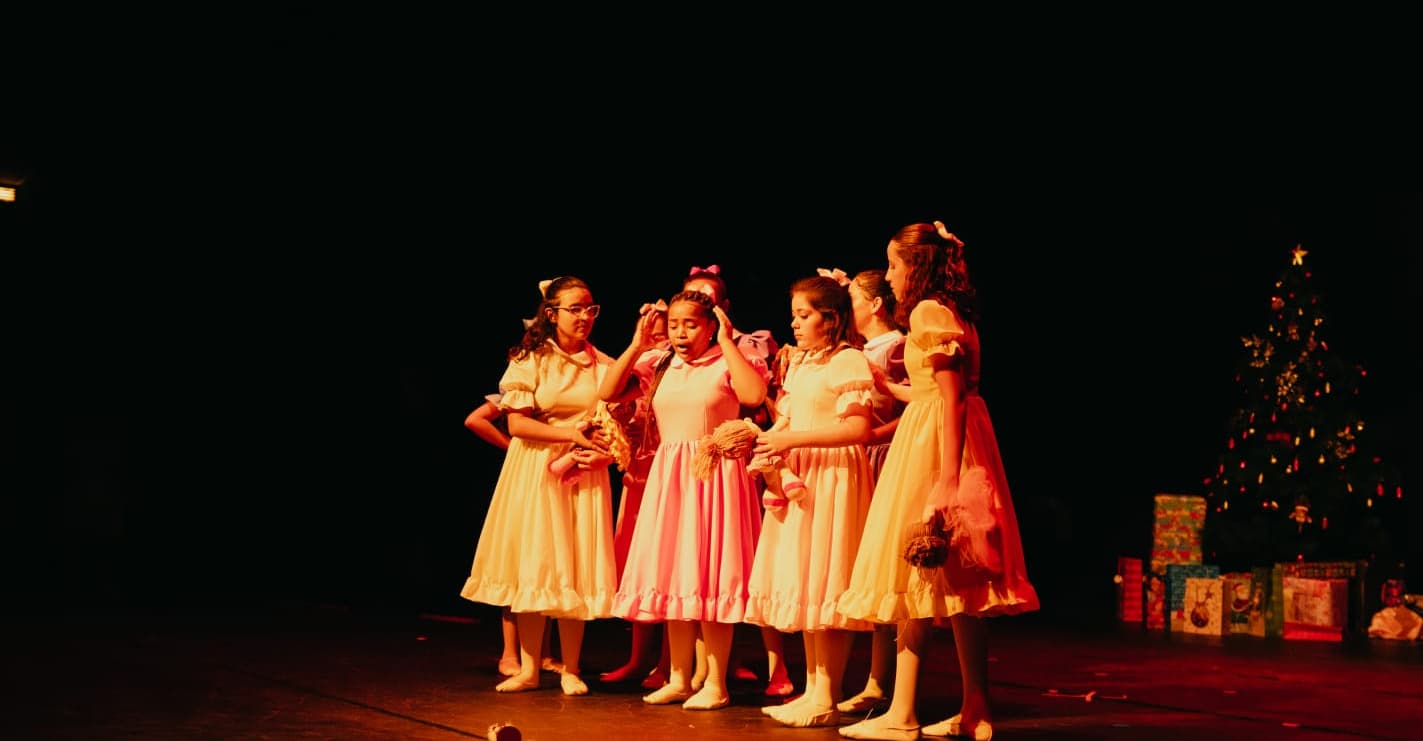 Banner do evento 49ª Semana de Portinari - Espetáculo de Dança "Clara e os Quatro Reinos"