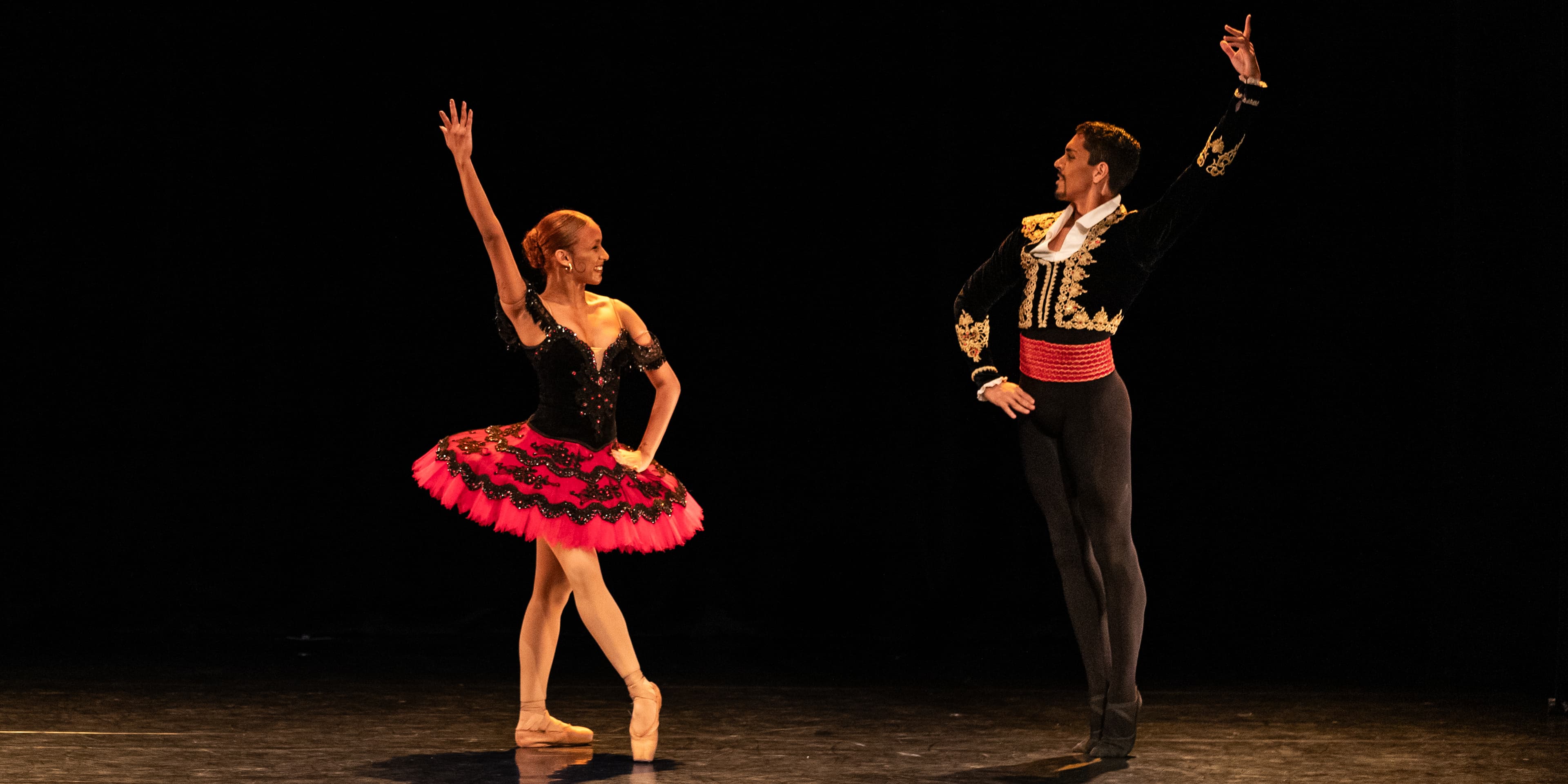 Banner do evento SPCD | APRESENTAÇÃO GRATUITA NO TEATRO BARUERI PRAÇA DAS ARTES - BARUERI/SP