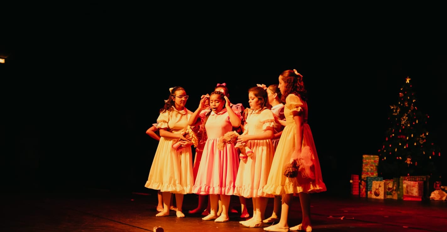 Banner do evento 49ª Semana de Portinari - Espetáculo de Dança "Clara e os Quatro Reinos"