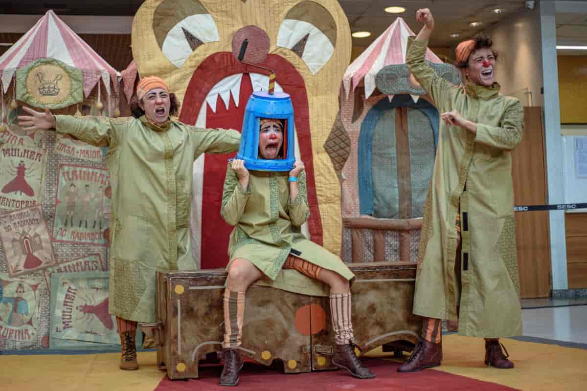 Banner do evento Circo na biblioteca | Espetáculo Raiow Rainhas