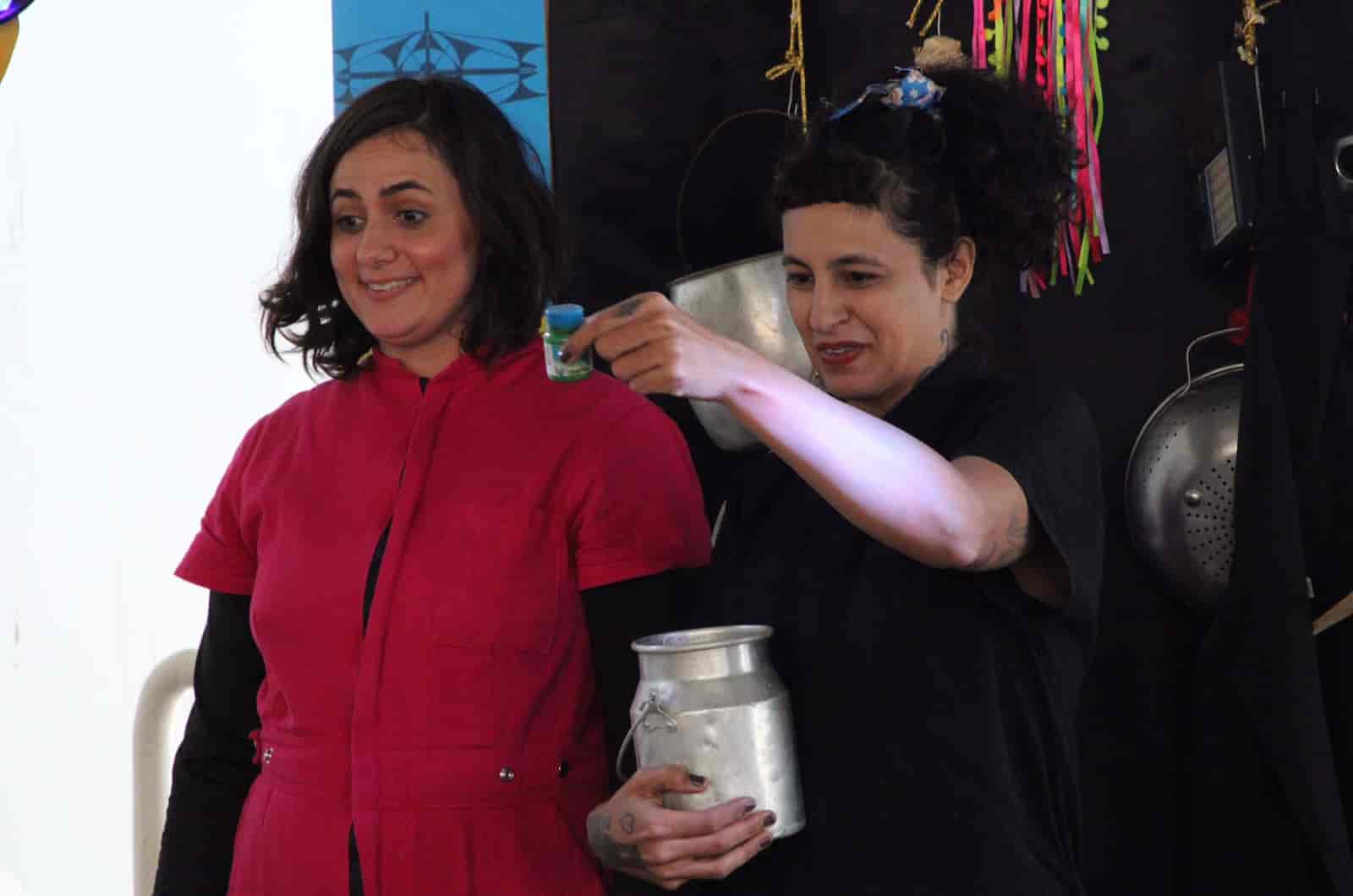 Imagem do evento IDA AO TEATRO  apresenta Teatro - Cozinha Tô com Fome