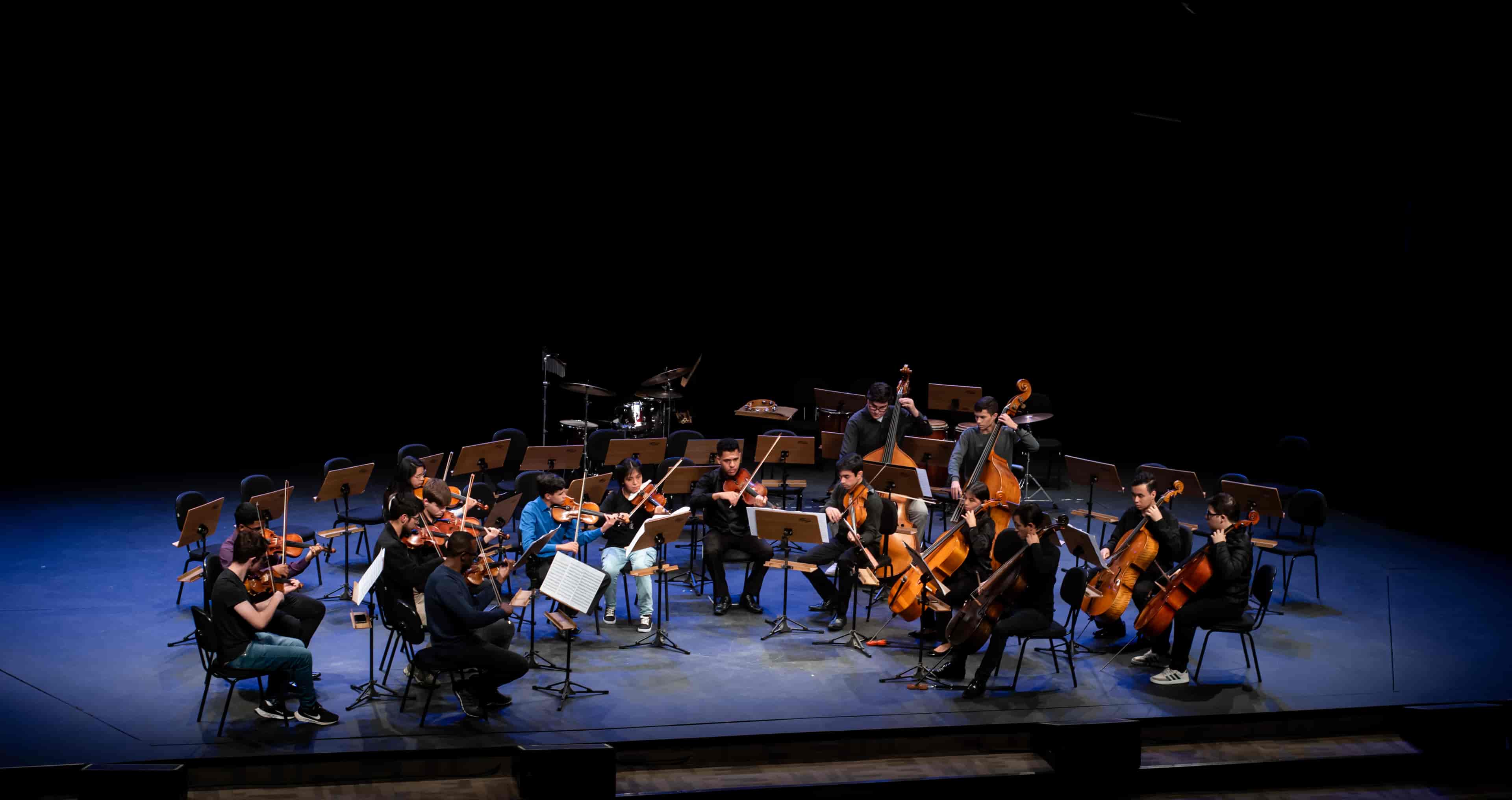 Imagem do evento  Concerto/Banda Sinfônica Ciclo Inicial/Ciclo Básico, Orquestra de Cordas A La Corde