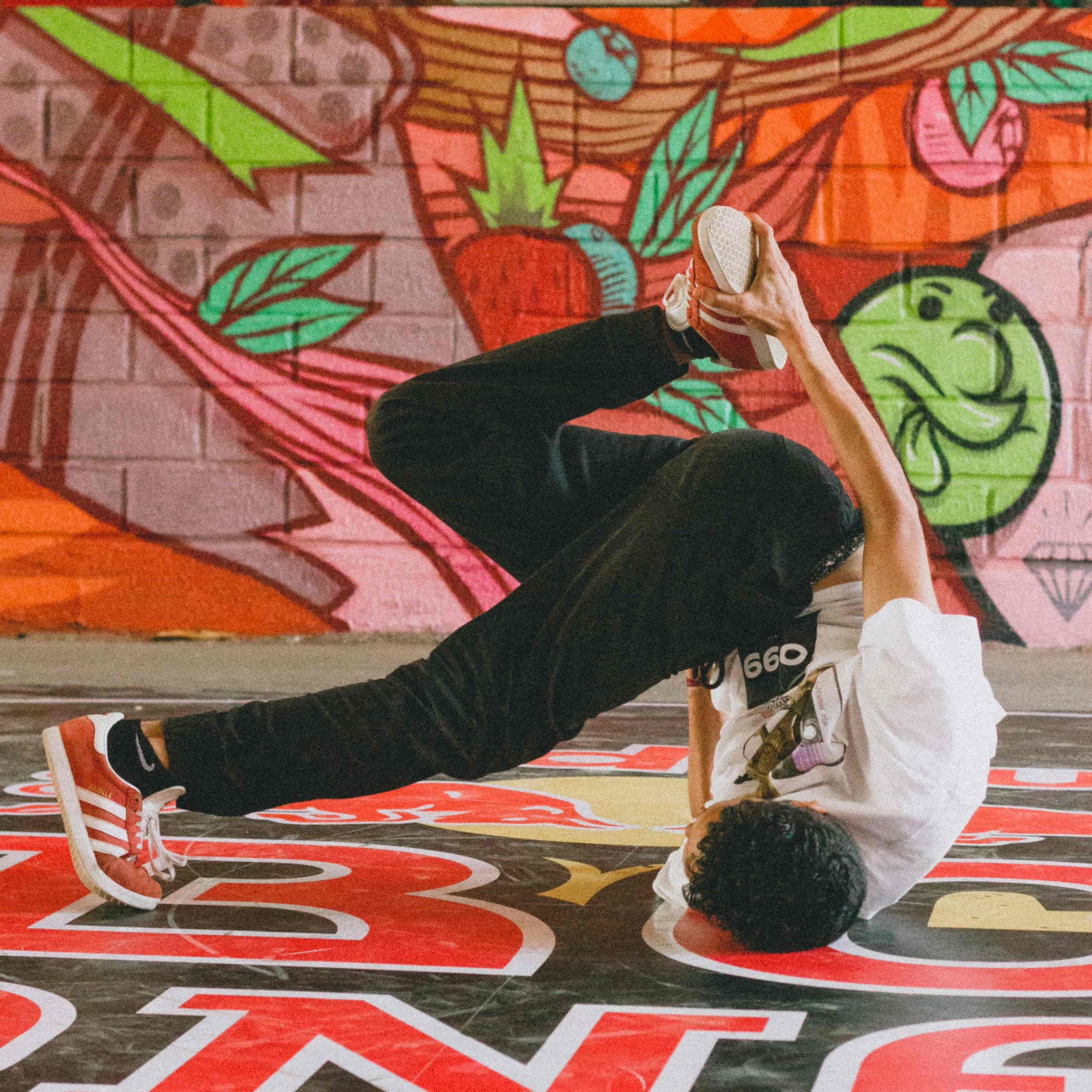 Imagem do evento ATIVIDADES DE FÉRIAS | ÓCULO DE REALIDADE VIRTUAL + DANÇANDO HIP HOP