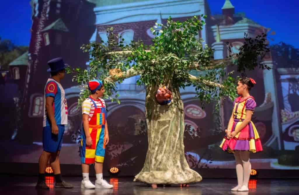 Imagem do evento “NATAL MUSICAL” COM O ESPETÁCULO “CASTELO RÁ-TIM-BUM”