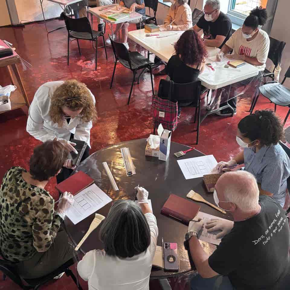 Imagem do evento Curso de Restauração de Livros: Fundamentos e Técnicas Iniciais