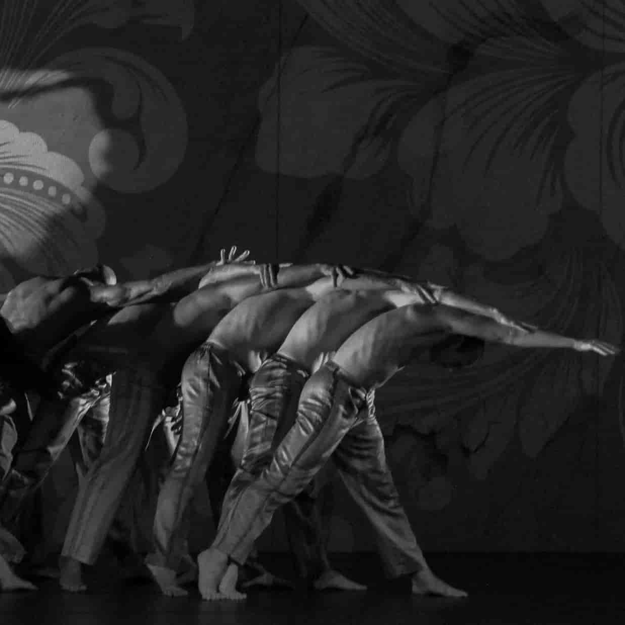 PARIS, de Studio3 Cia. de Dança